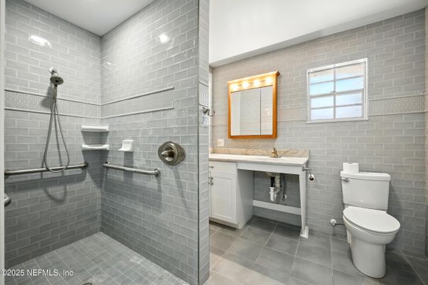 Bathroom, Interior, Recessed Lighting