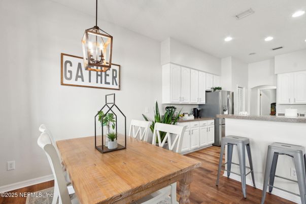Dining room, Interior, Kitchen, Pendant Lights, Recessed Lighting, Wood Texture Flooring