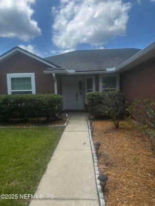 Exterior, Facade, Ranch