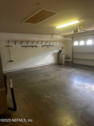 Garage, Interior