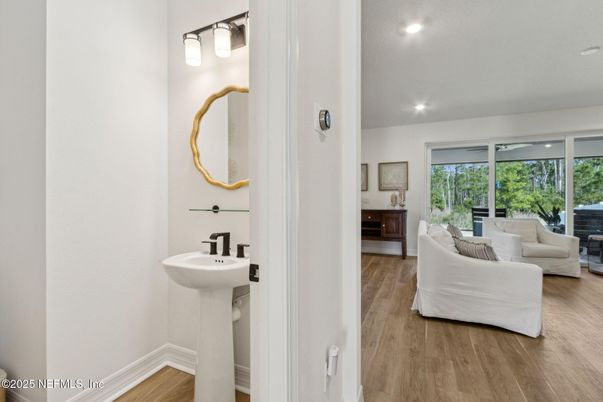 Bathroom, Interior, Living room, Recessed Lighting, Wood Texture Flooring