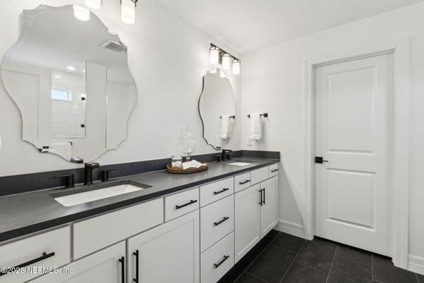 Bathroom, Dual Sink Vanities, Interior, Recessed Lighting