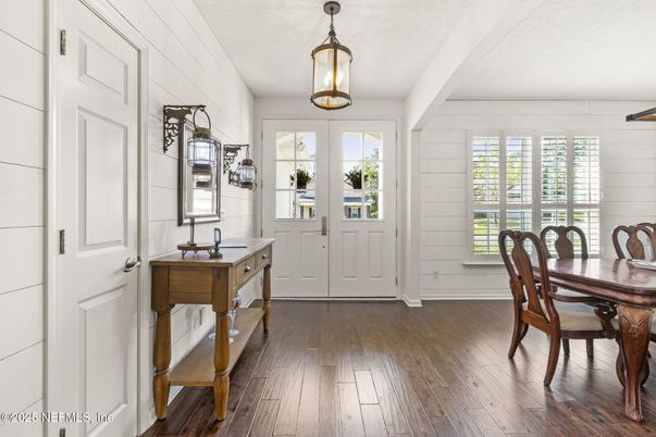 Dining room, Interior, Wood Texture Flooring