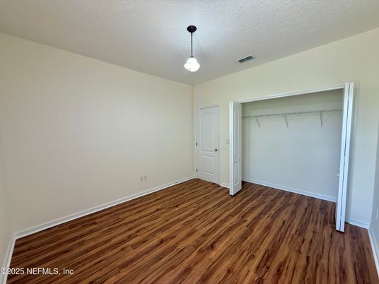 Empty room, Interior, Pendant Lights, Wood Texture Flooring