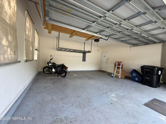 Garage, Interior