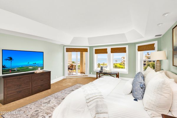 Bedroom, Interior, Water