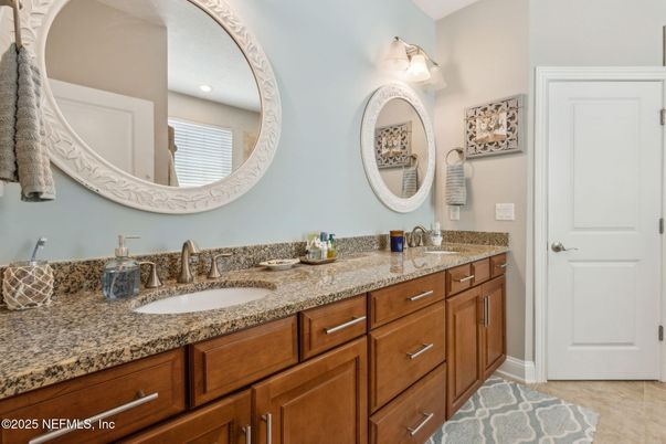 Bathroom, Dual Sink Vanities, Interior, Recessed Lighting