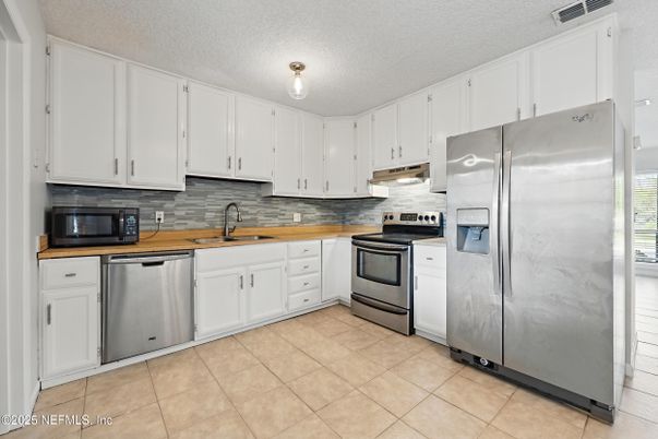 Interior, Kitchen, Stainless Steel Appliances