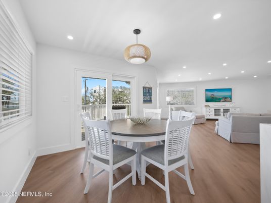 Dining room, Interior, Living room, Recessed Lighting, Wood Texture Flooring