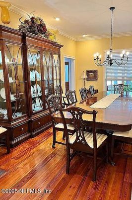 Chandelier, Dining room, Interior, Recessed Lighting, Wood Texture Flooring