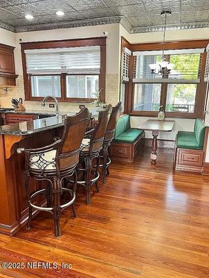 Chandelier, Dining room, Interior, Recessed Lighting, Wood Texture Flooring