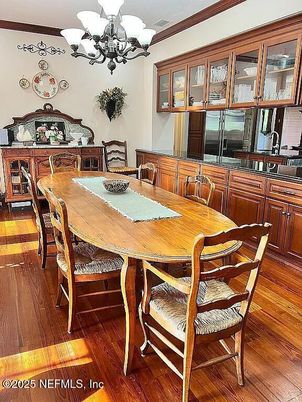 Chandelier, Dining room, Interior, Wood Texture Flooring
