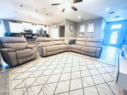 Interior, Kitchen, Living room, Pendant Lights, Recessed Lighting, Stainless Steel Appliances