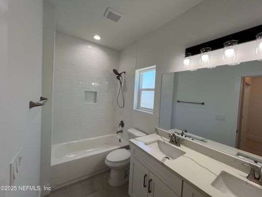 Bathroom, Dual Sink Vanities, Interior, Recessed Lighting