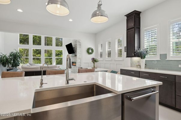 Fireplace, Interior, Kitchen, Pendant Lights, Recessed Lighting