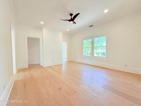 Empty room, Interior, Recessed Lighting, Wood Texture Flooring