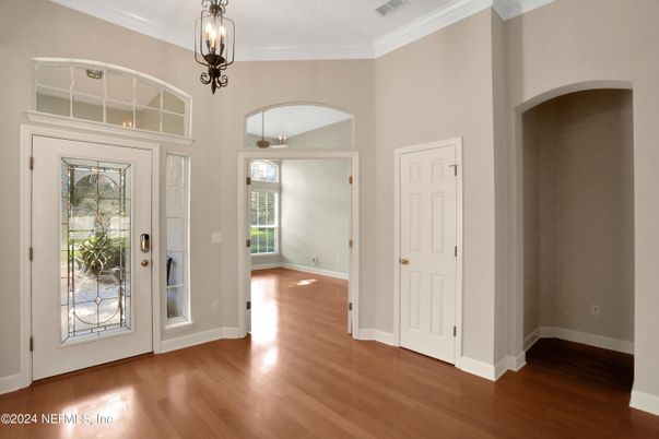 Interior, Pendant Lights, Wood Texture Flooring