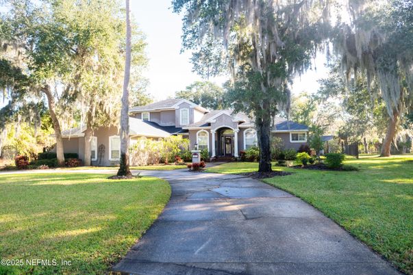 Backyard, Exterior, Facade, Ranch