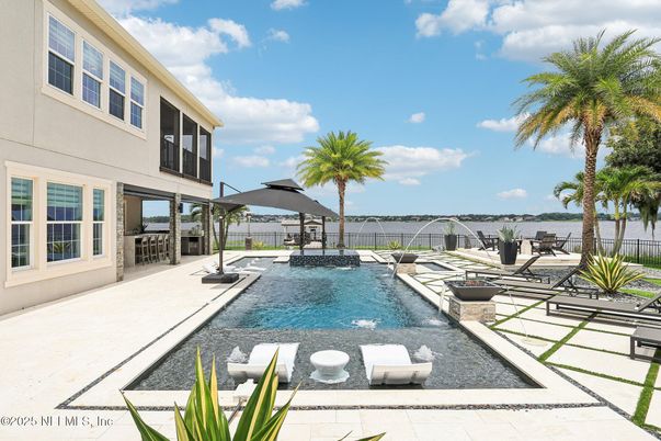 Exterior, Pool, Water