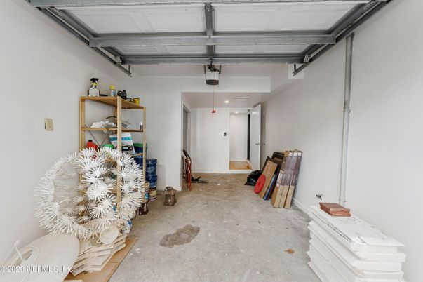 Garage, Interior
