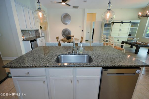 Dining room, Interior, Kitchen, Pendant Lights