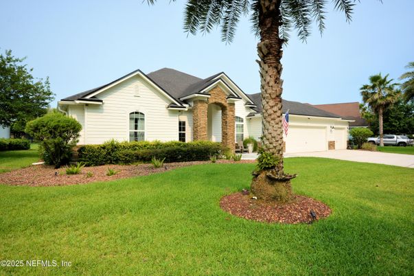 Attached, Backyard, Exterior, Facade, Brick Facade, Ranch
