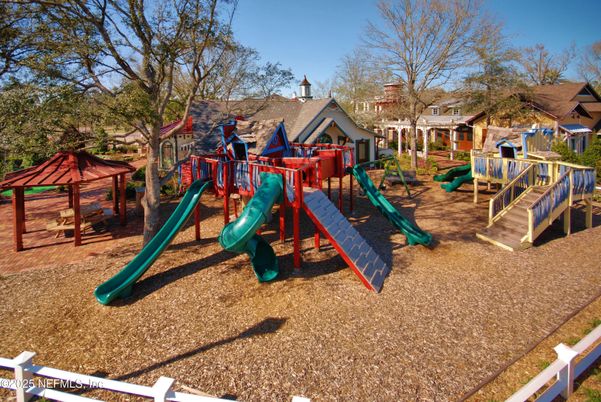 Backyard, Exterior, Playground
