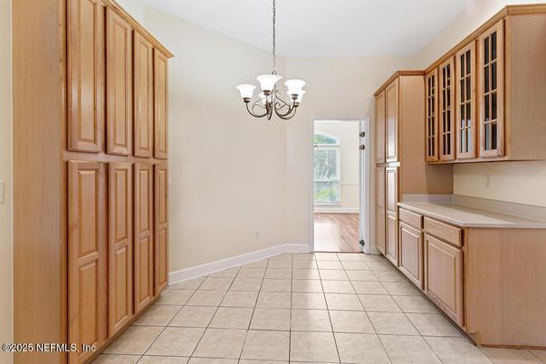 Chandelier, Interior, Kitchen, Wood Texture Flooring