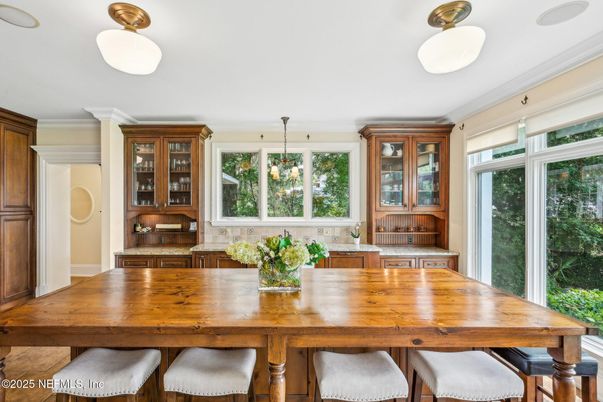 Dining room, Interior
