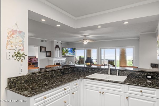 Interior, Kitchen, Living room, Recessed Lighting