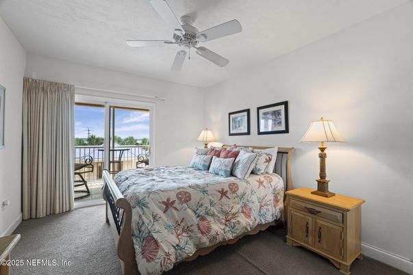 Bedroom, Interior, Water