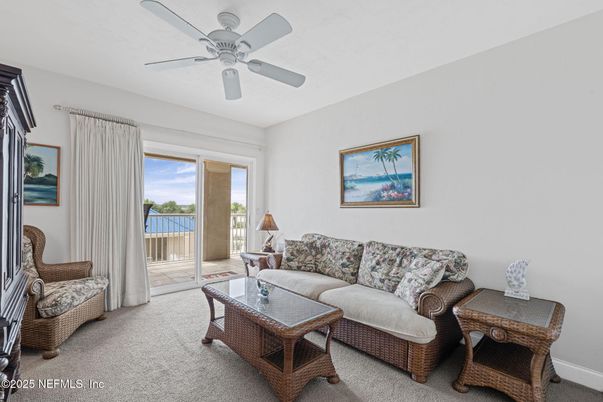 Interior, Living room, Water