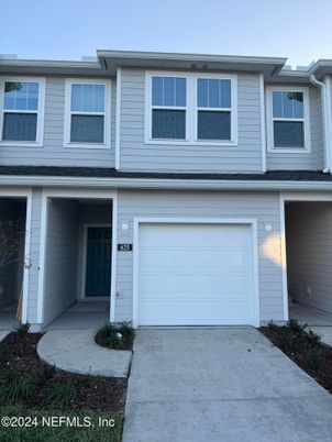 Attached, Exterior, Facade, Rowhouse