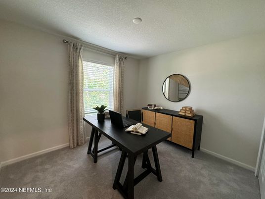 Home Office, Interior