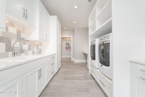 Interior, Recessed Lighting, Washer