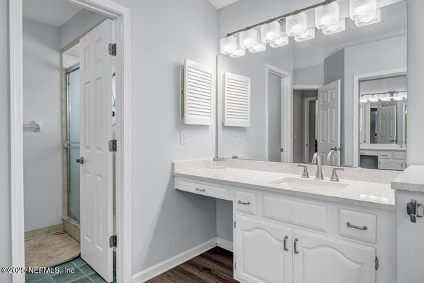 Bathroom, Dual Sink Vanities, Interior, Wood Texture Flooring