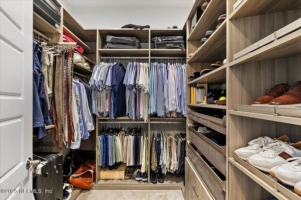 Interior, Walk-in Closets