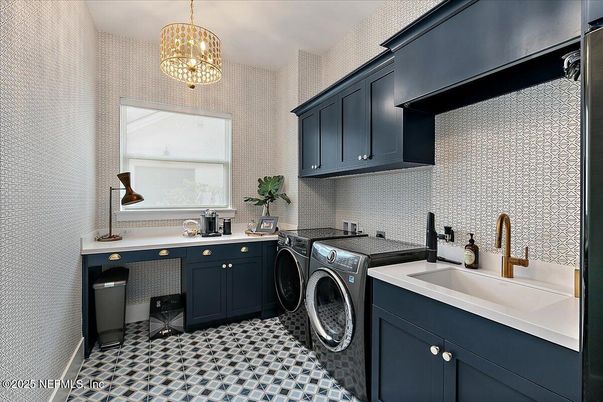 Interior, Washer