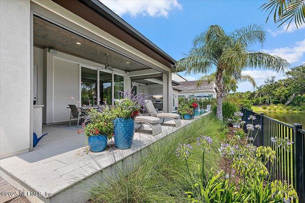 Backyard, Exterior, Water