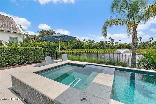 Exterior, Pool, Water
