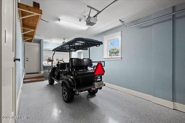 Garage, Interior