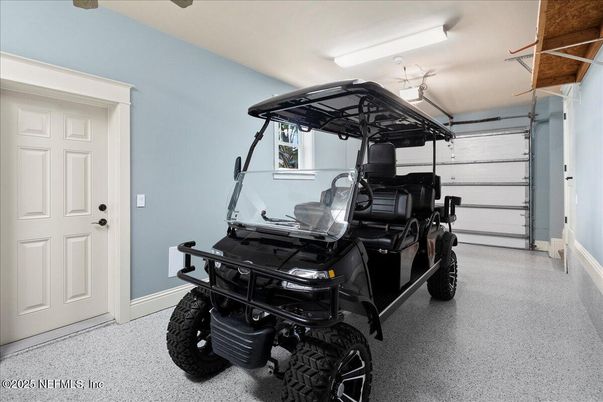 Garage, Interior
