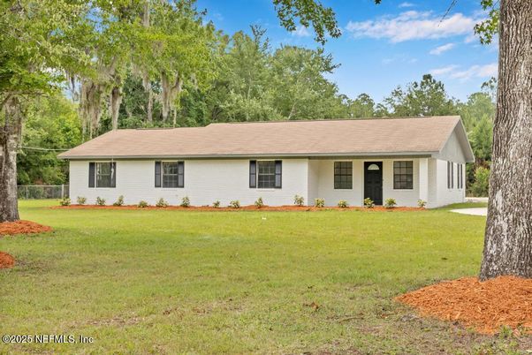 Backyard, Exterior, Facade, Ranch