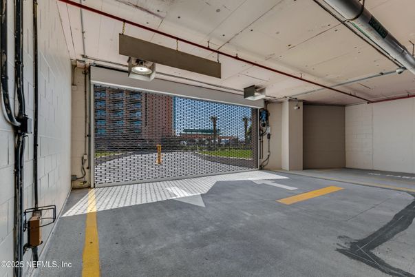 Garage, Interior