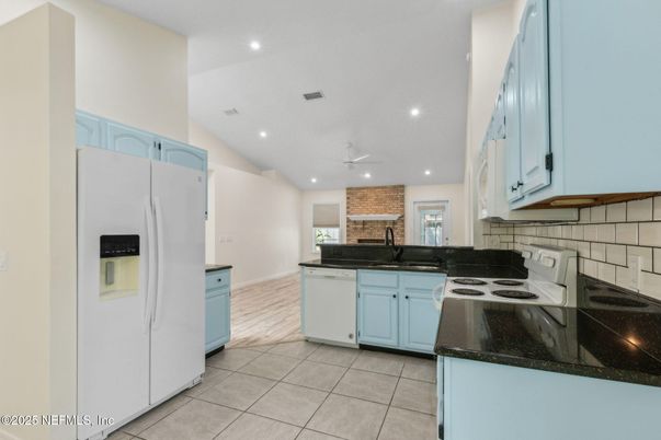Interior, Kitchen, Recessed Lighting, Stone Walls