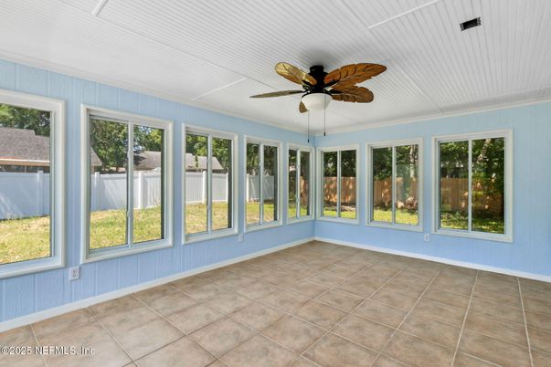Empty room, Interior, Sun Room