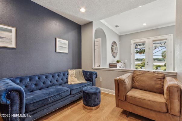 Interior, Recessed Lighting, Wood Texture Flooring
