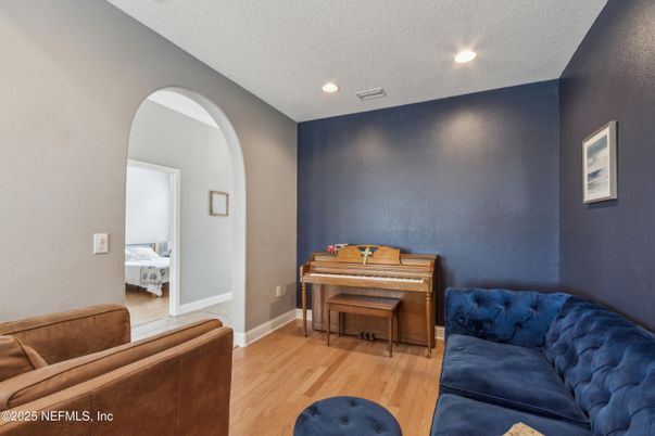Interior, Piano, Recessed Lighting, Wood Texture Flooring