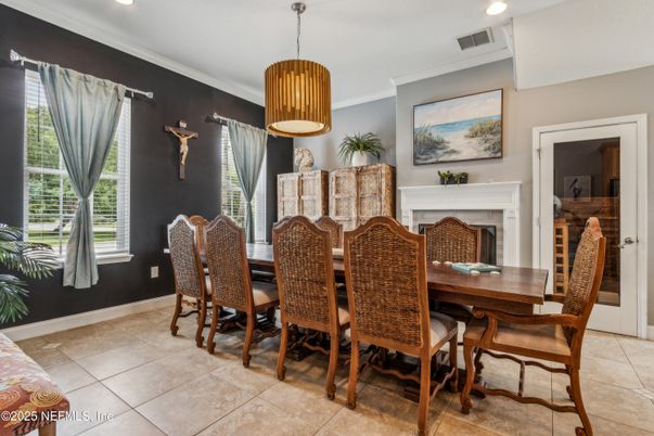 Dining room, Fireplace, Interior, Pendant Lights, Recessed Lighting
