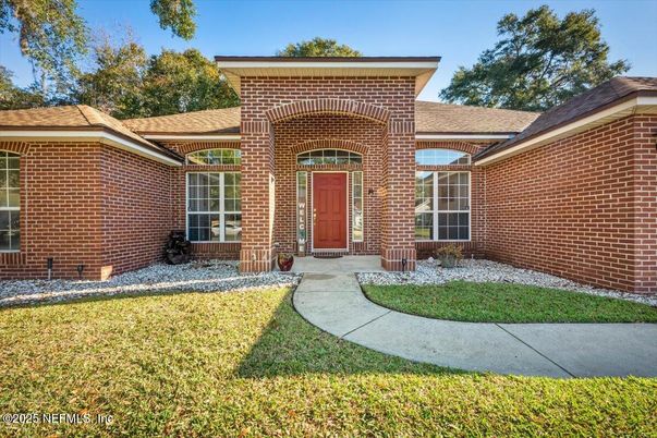 Exterior, Facade, Brick Facade, Brick Traditional